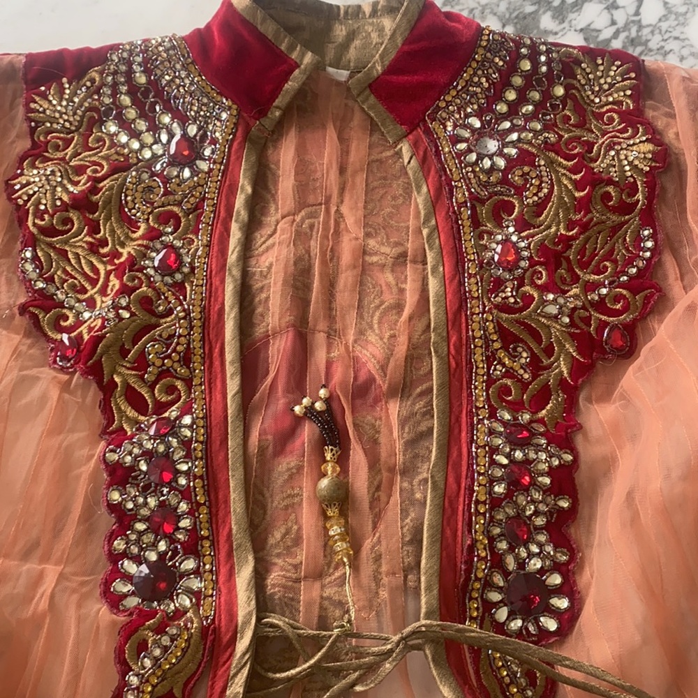 Indian dress - Picture 5 of 8